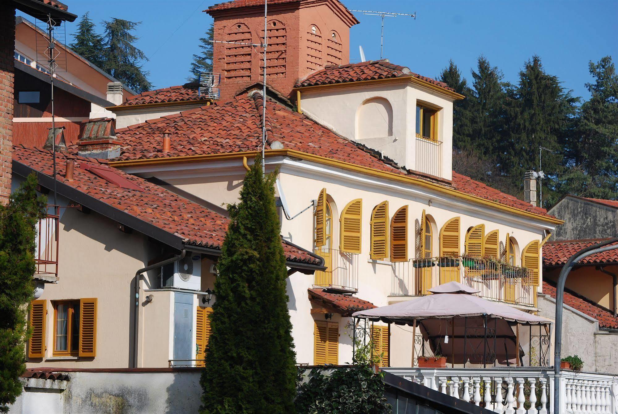 Hotel Pino Torinese Exterior foto